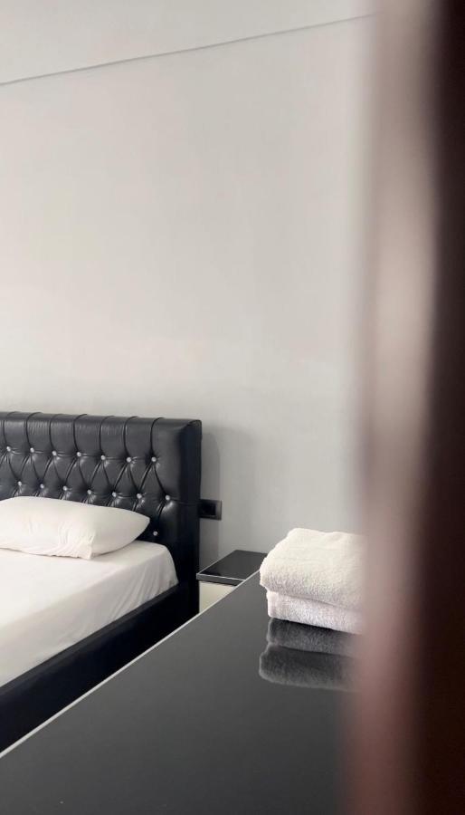 Vila New Εξαμίλιο Εξωτερικό φωτογραφία
